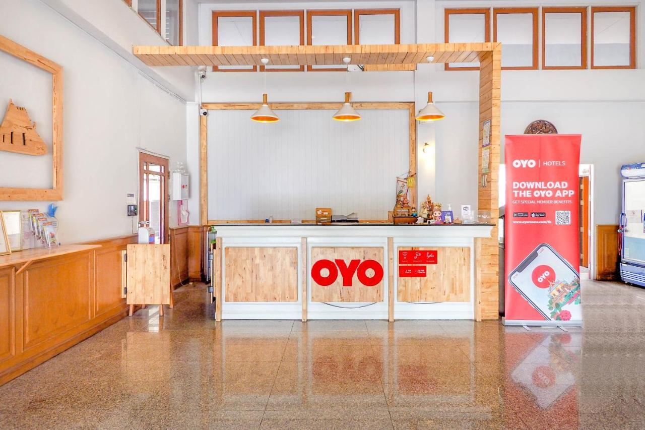 Oyo 859 Golden Land Hotel Csiangraj Kültér fotó