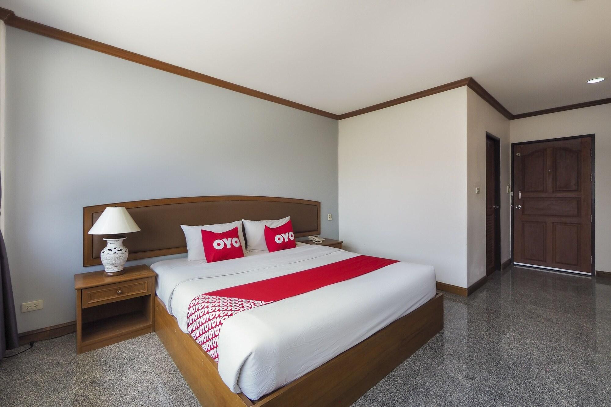 Oyo 859 Golden Land Hotel Csiangraj Kültér fotó