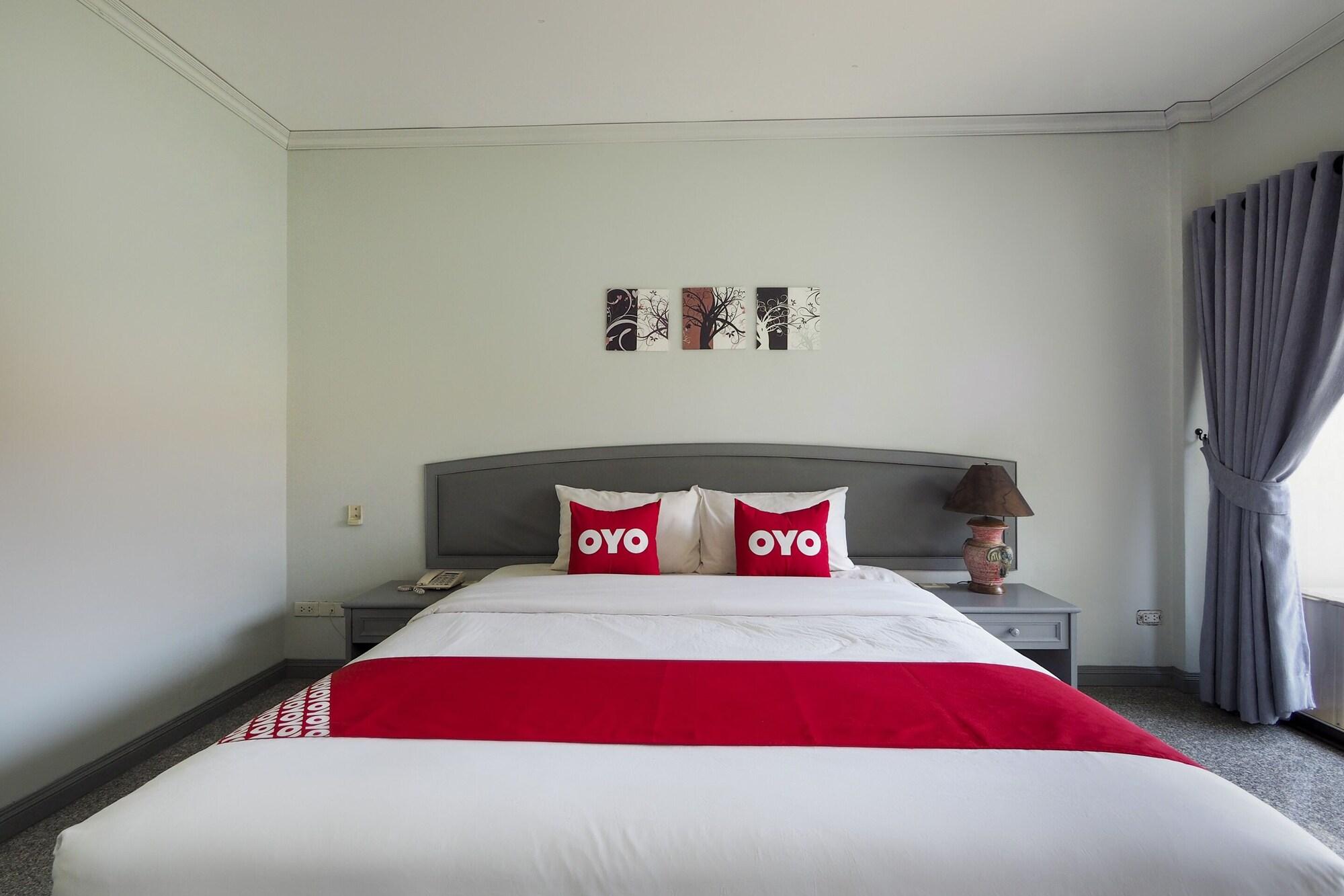 Oyo 859 Golden Land Hotel Csiangraj Kültér fotó