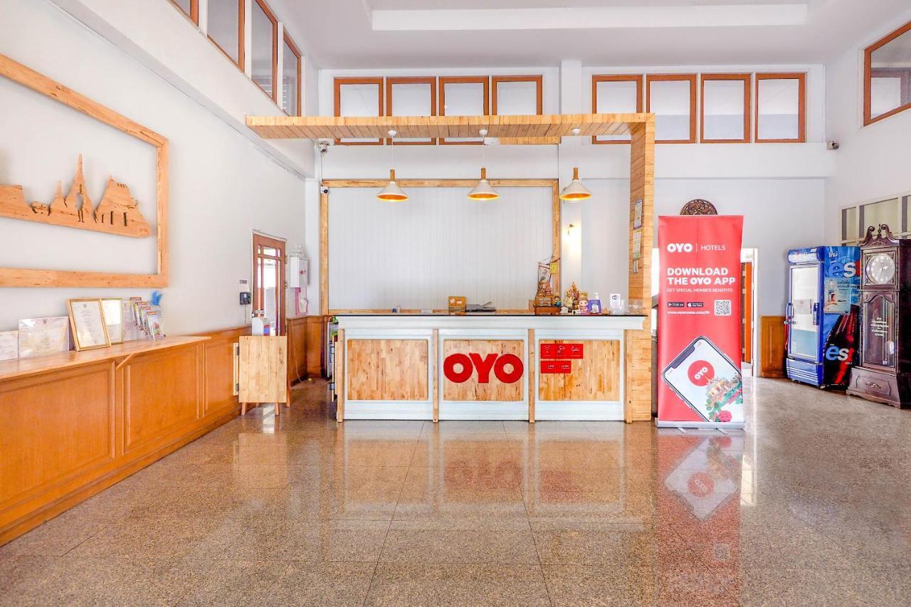 Oyo 859 Golden Land Hotel Csiangraj Kültér fotó
