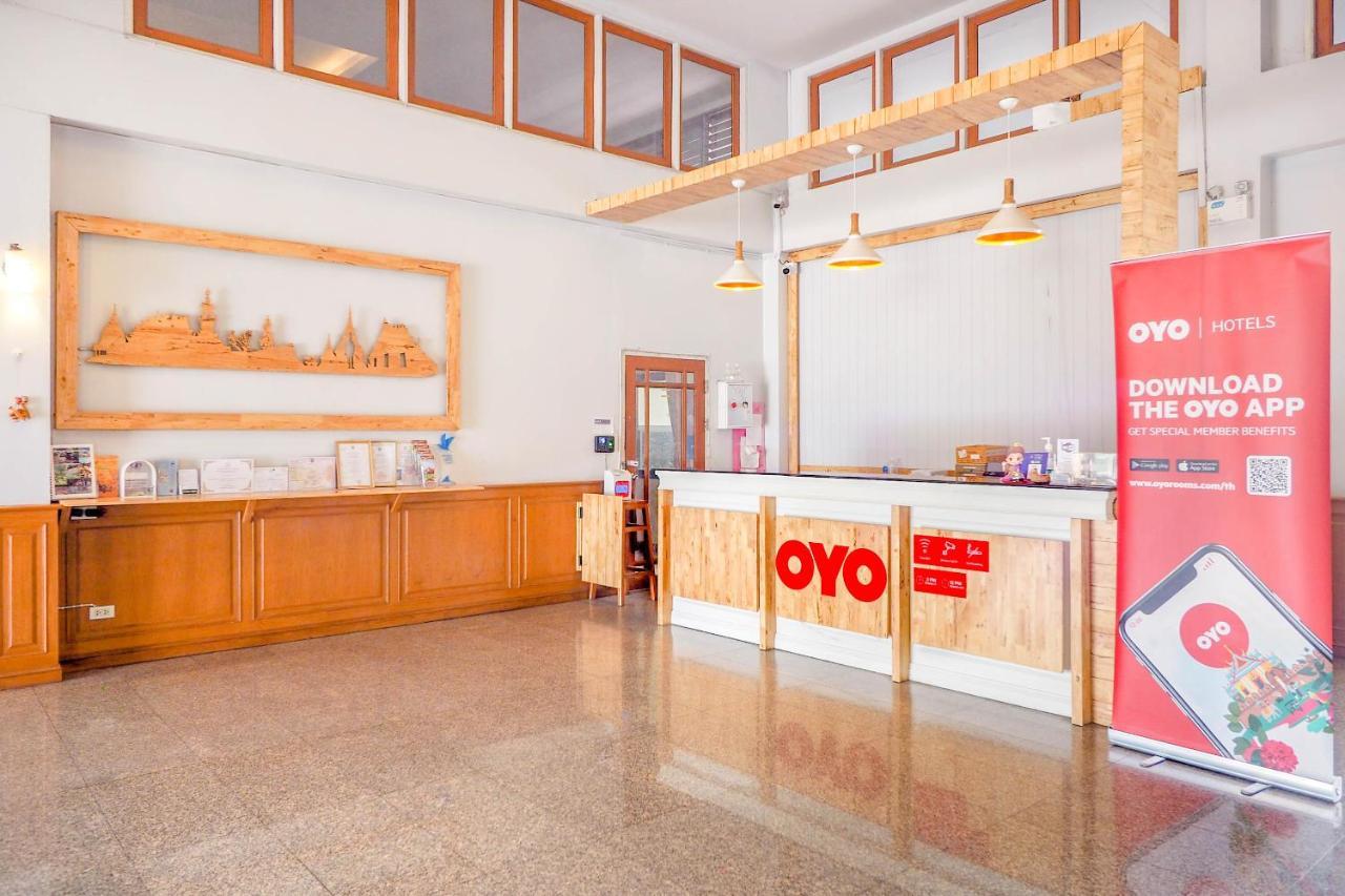 Oyo 859 Golden Land Hotel Csiangraj Kültér fotó
