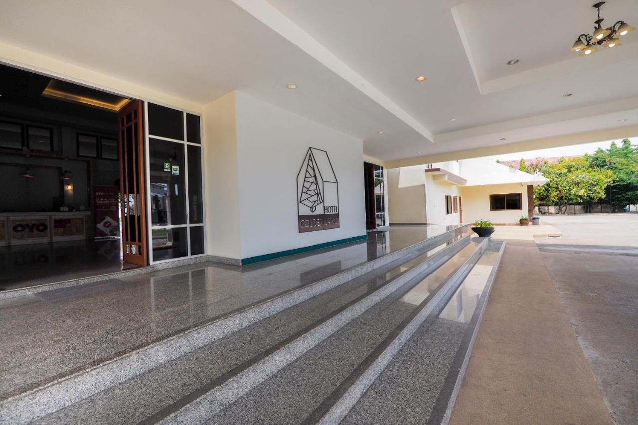 Oyo 859 Golden Land Hotel Csiangraj Kültér fotó